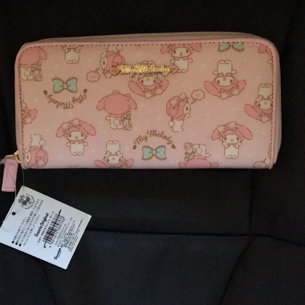 My Melody wallet